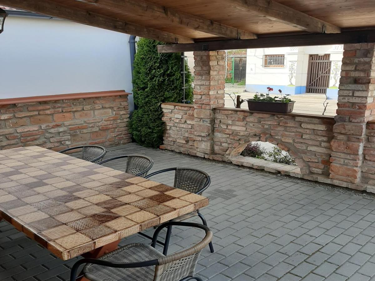 Apartment U Pavelku Mutěnice Eksteriør billede